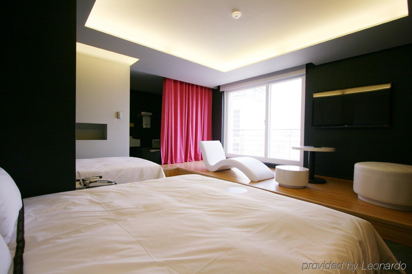Hotel Oscar Suite Gunsan Cameră foto